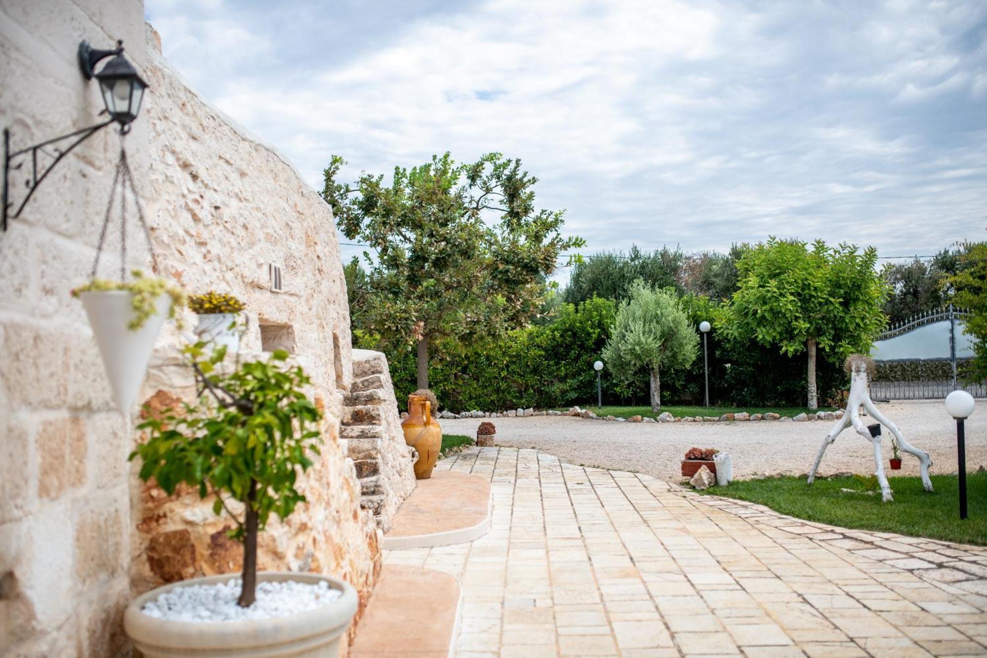 Hasamami Eco Trullo, Ostuni Luxury Suite ภายนอก รูปภาพ